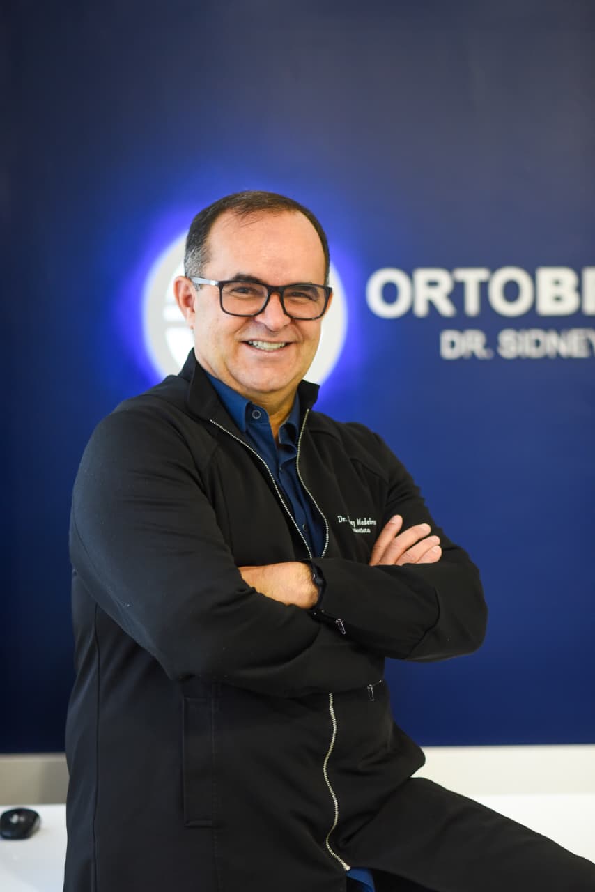 Dr. Sidney Medeiros — ortodontista e especialista em DTM em Brasília